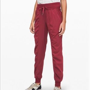 Lululemon Dance Studio Jogger - Chianti